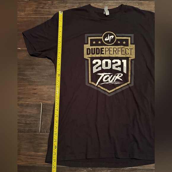 Dude Perfect 2021 Tour TShirt Adult Medium Short Sleeve Tricks YouTubers - Picture 4 of 8